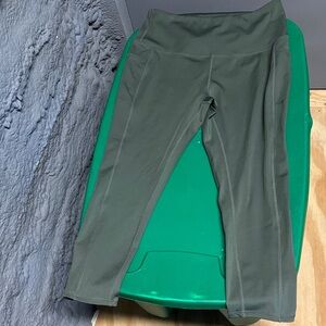 Stylish Dark Green Women's Leggings